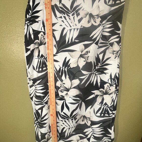 Hula Doll Hawaii XL 2 piece woman’s outfit - Picture 10 of 10